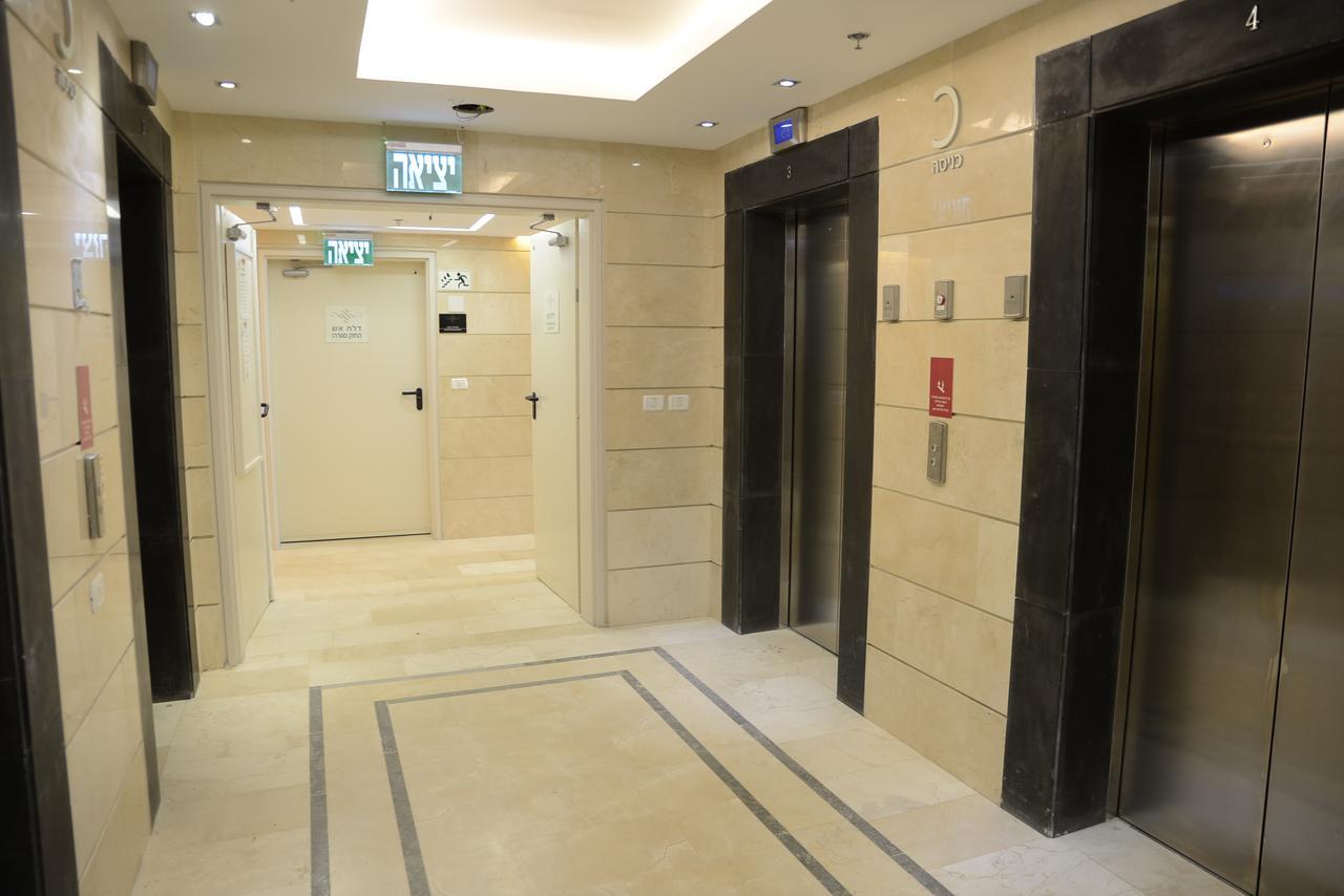 Saidoff, Amazing 4 Bedroom 3 Bath In City Center, Pool, Parking!!! Jerusalem Exterior photo